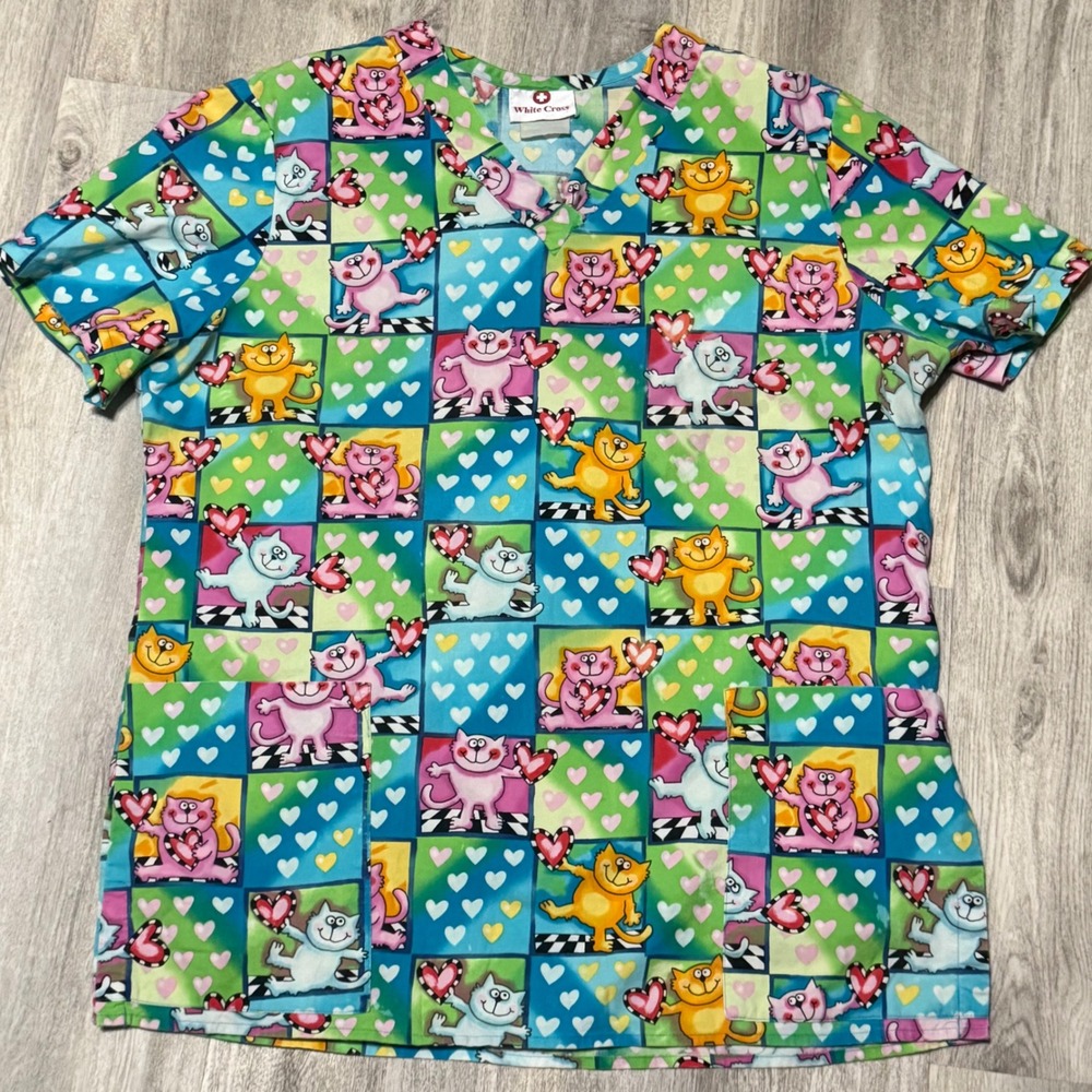 White Cross Cats Hearts Print Scrub Top Fun Novelty V Neck‎ Short Sleeve